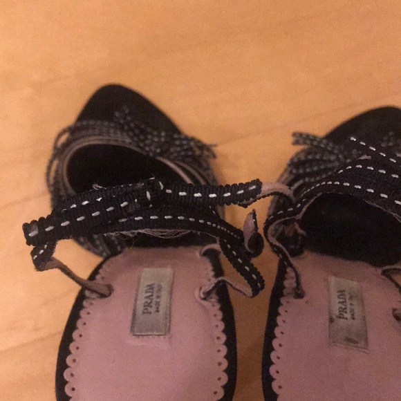 Prada black with white stitching heels - Picture 5 of 6